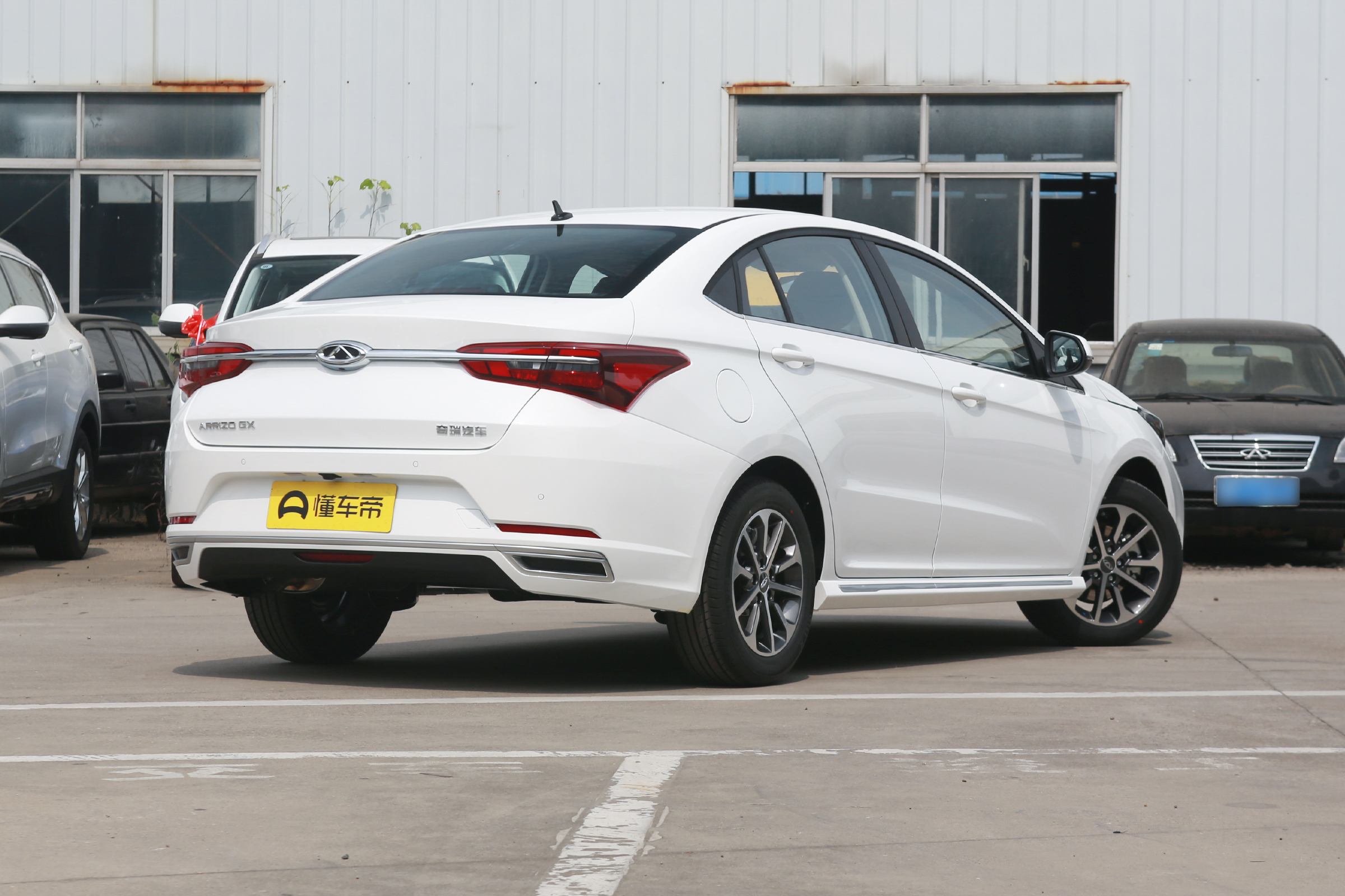 新车｜对标长安逸动、吉利帝豪GL！奇瑞艾瑞泽GX新增车型上市
