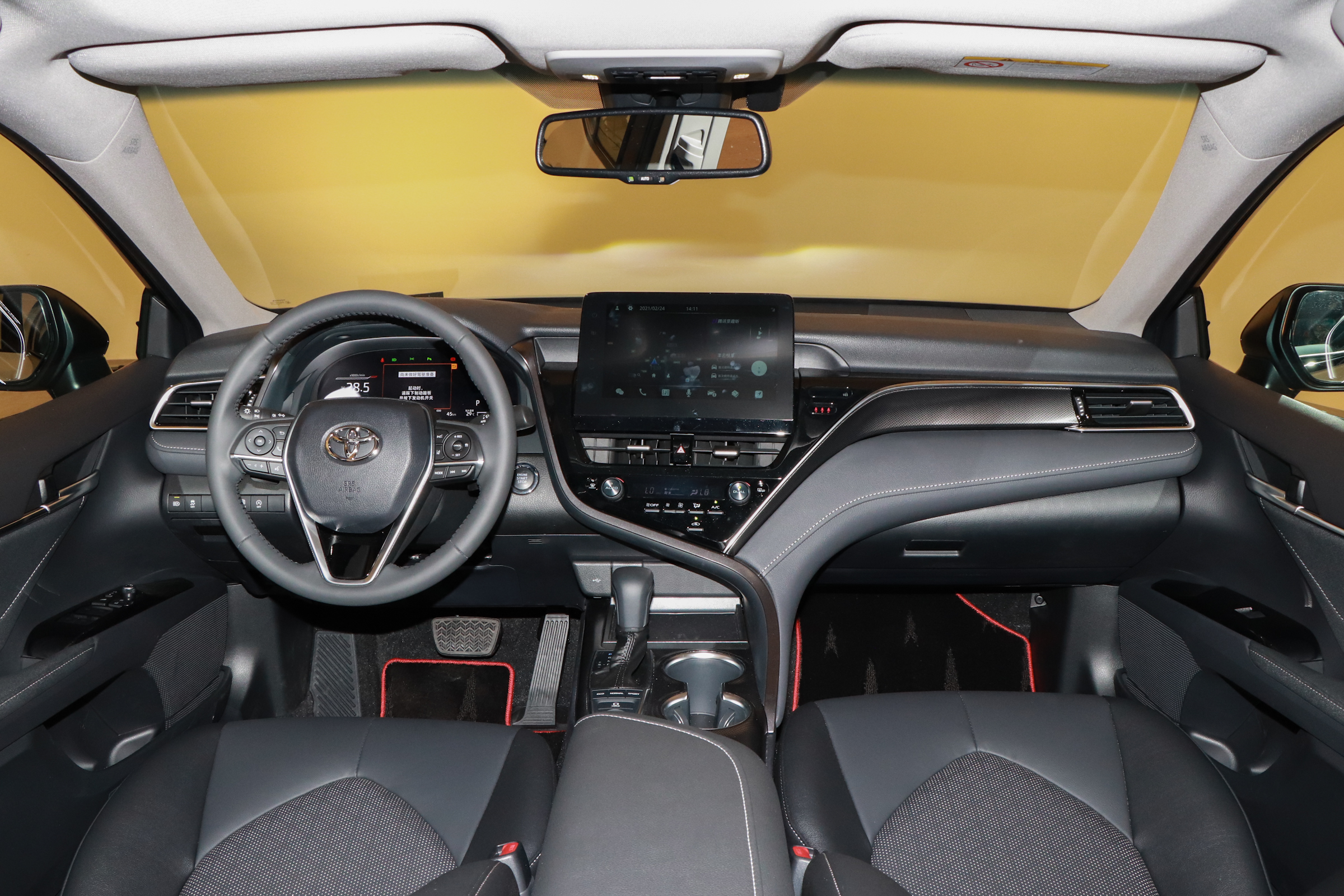 新车 | 挑战同级“销冠”有戏吗？新一代福特蒙迪欧对比丰田凯美瑞