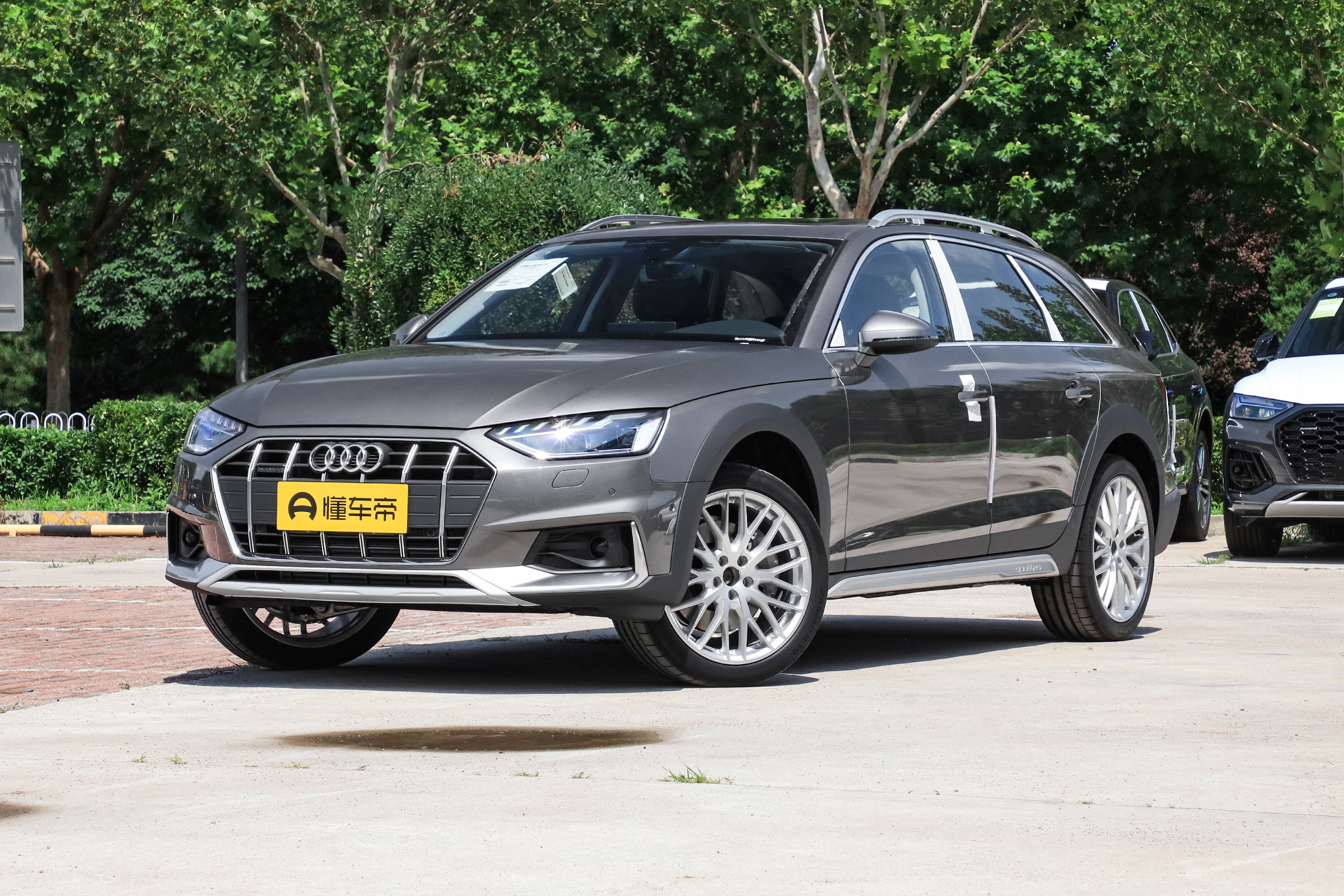 2021款 allroad quattro 探索家 觅境版奥迪a4 allroad冰雪运动版基于