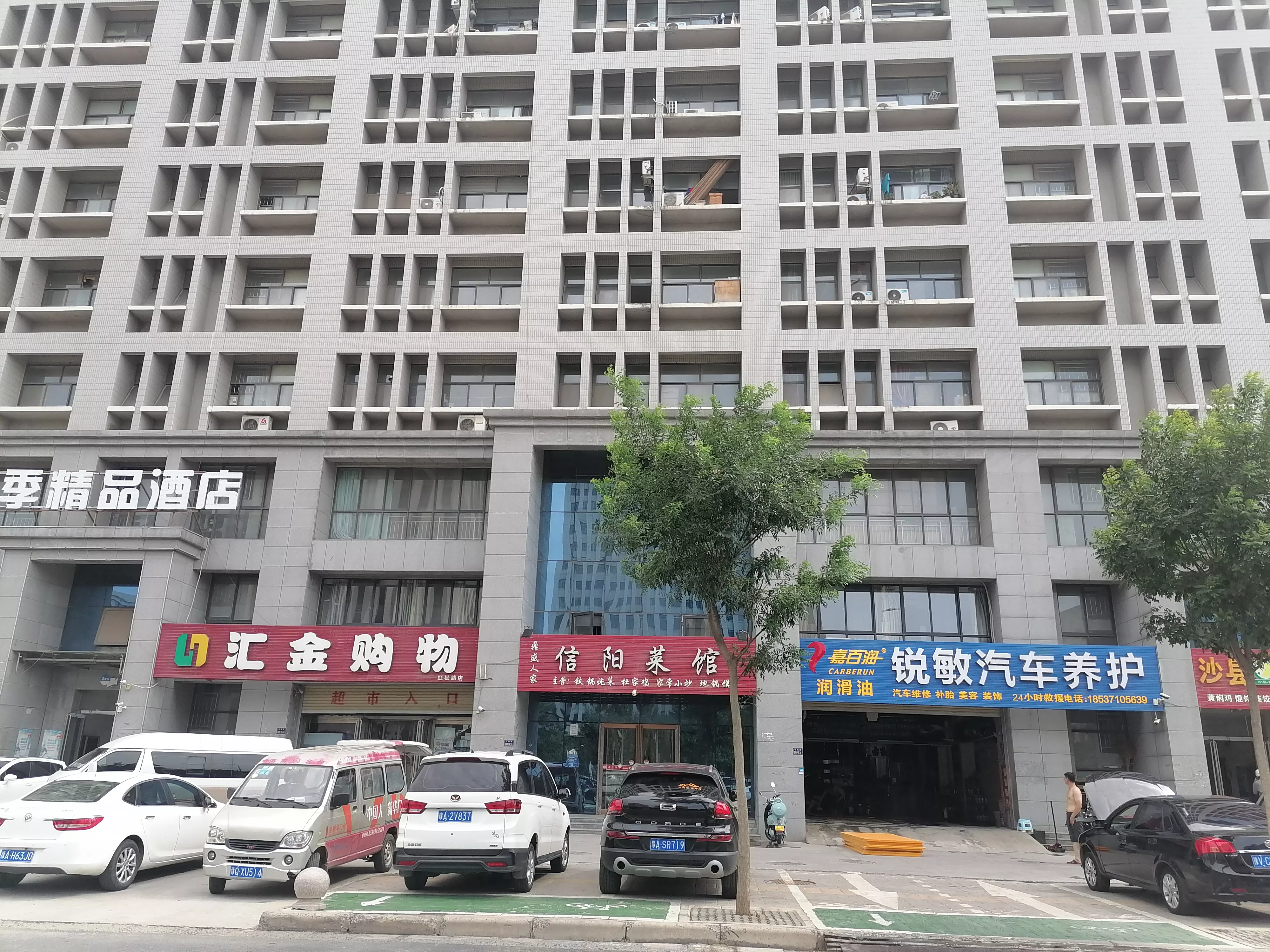 街边餐饮店陷入“转让潮”：外卖没利润，堂食没生意，街上没顾客