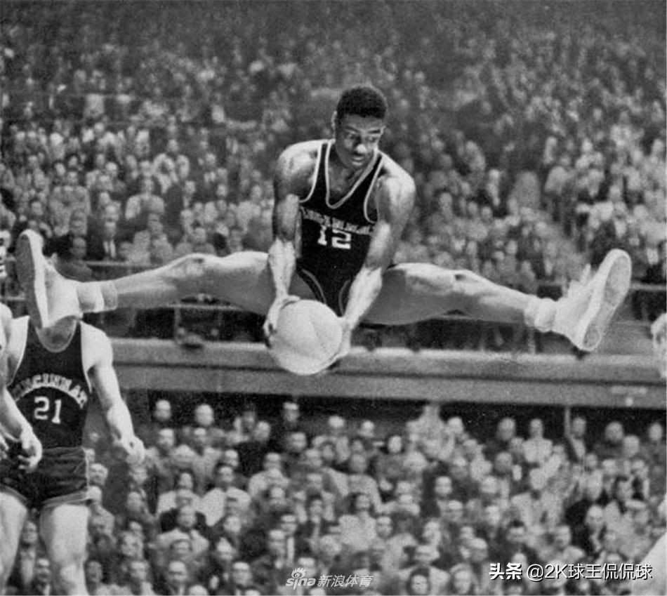 大o罗伯特森有冠军吗(NBA史上初代三双猛男，“大O”奥斯卡·罗伯特森有多强？)