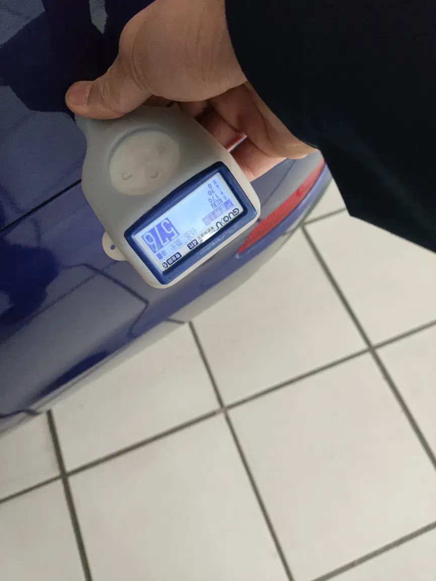 奥迪A4L：2019款一手车，蓝色外观，不到12万圆你蓝天梦想
