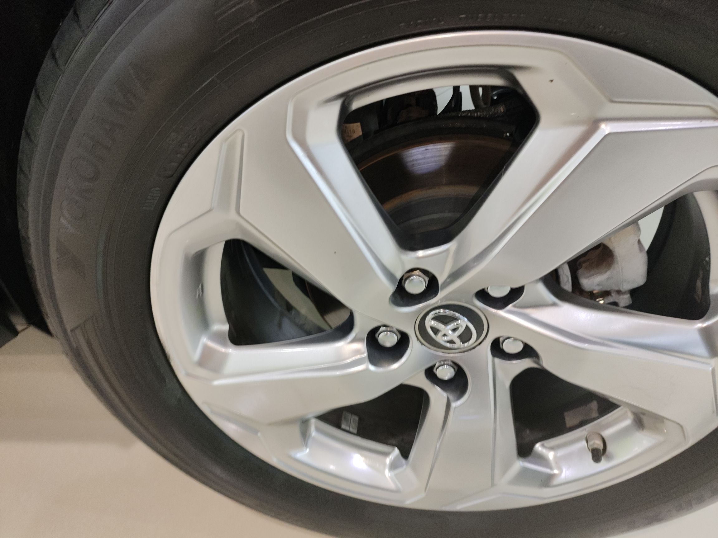 家用代步SUV之选，2020款丰田RAV4荣放，一手车况仅售10.88万