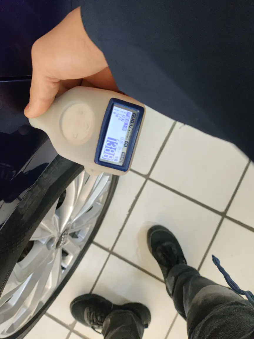 奥迪A4L：2019款一手车，蓝色外观，不到12万圆你蓝天梦想