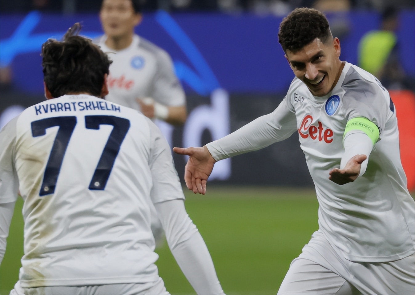 欧冠冠军第二年没进欧冠（欧冠8强浮现！极端情况：2大联赛全军覆没，德甲、意甲独占6席）