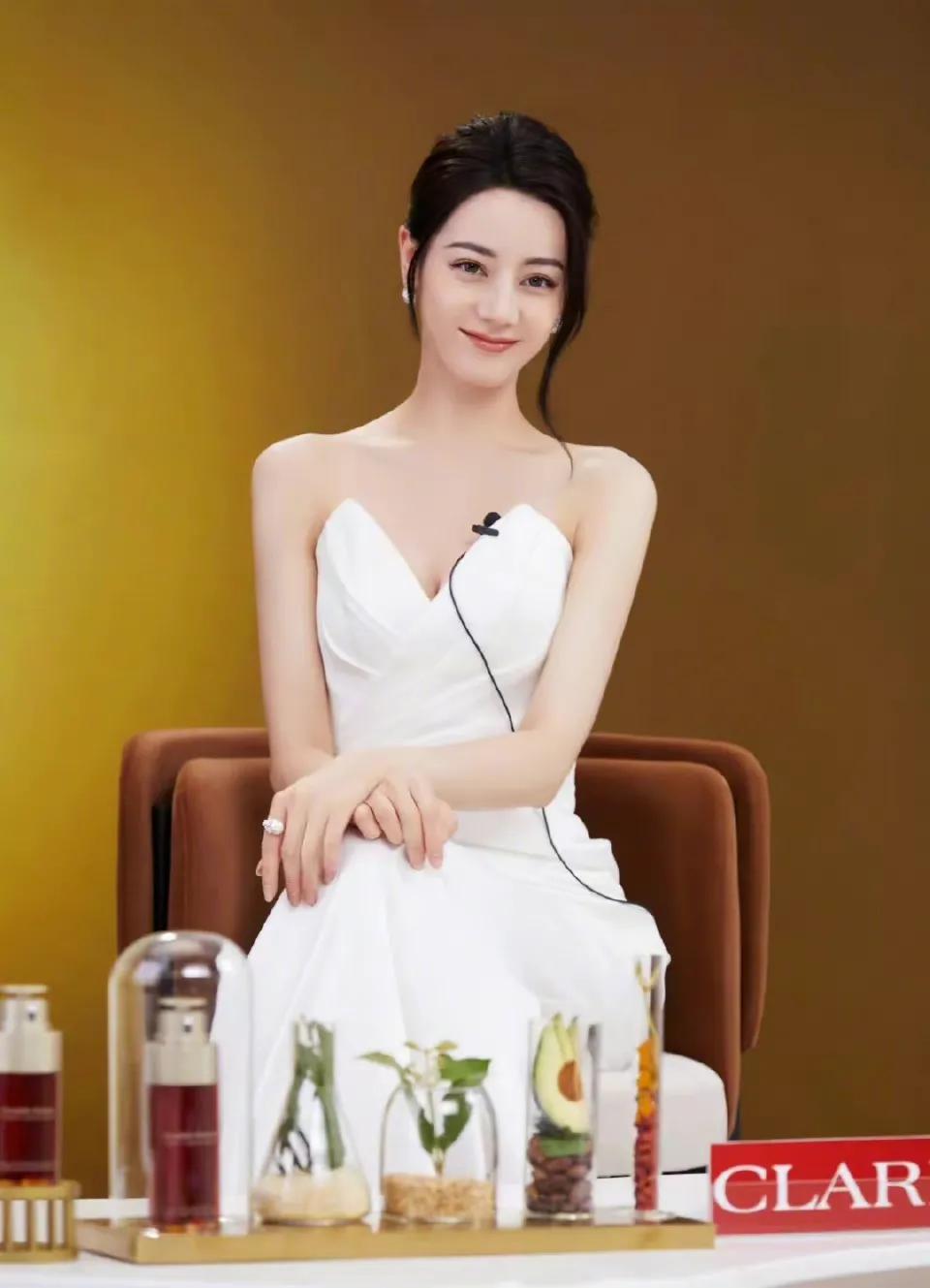 6.16图：檀健次 侯明昊 迪丽热巴 于朦胧 赵丽颖 易烊千玺 吴磊 胡兵 沈月