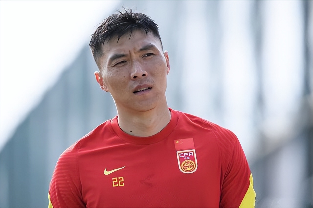 为什么中国难入世界杯(阿曼记者：中国男足为什么进不了世界杯？李霄鹏4字回应，太扎心)