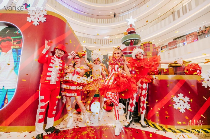 时光为伍，七宝万科广场伍周年庆感恩节启幕