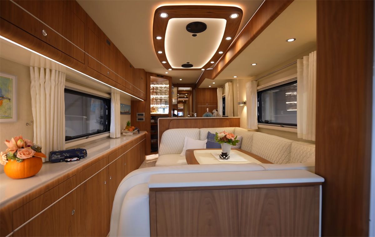 房车内部图片大全欣赏(这就是大户人家的房车) - 赤虎壹号