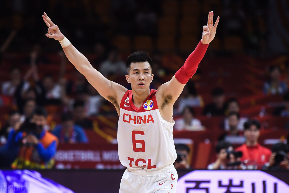 有哪些中国篮球运动员在nba(中国男篮最强的十名球员，易建联难以抗衡姚郅，三分王李楠)