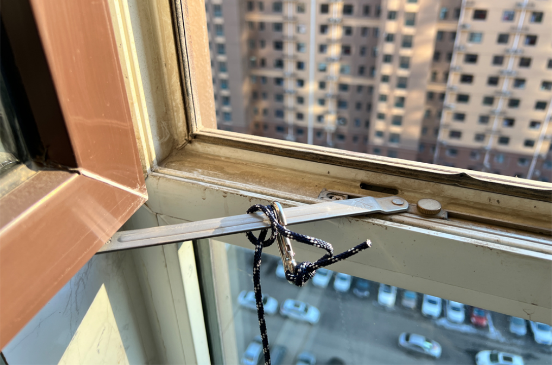 媳妇开始嫉妒我，原来是因为它？玻妞388擦玻璃机器人体验有感