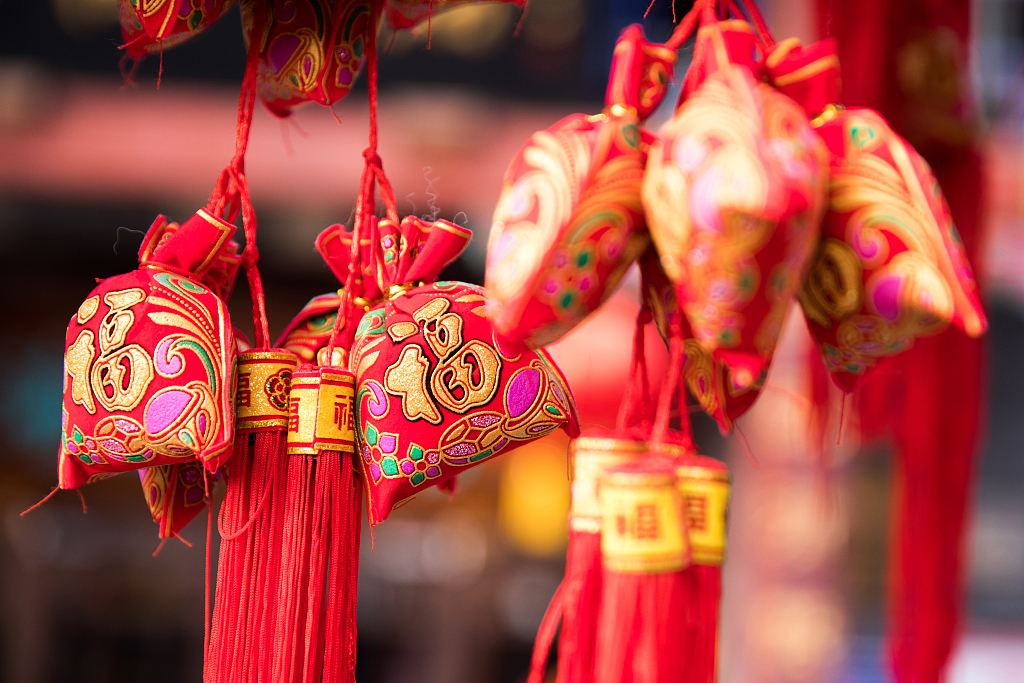 过年送礼有学问，牢记“5不买”，老一辈传统不能忘，长辈更开心