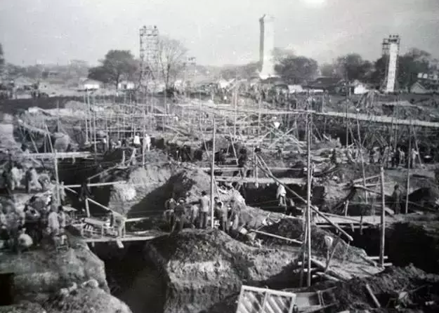 为何要建人民大会堂？为何叫人民大会堂？谁为人民大会堂起的名？