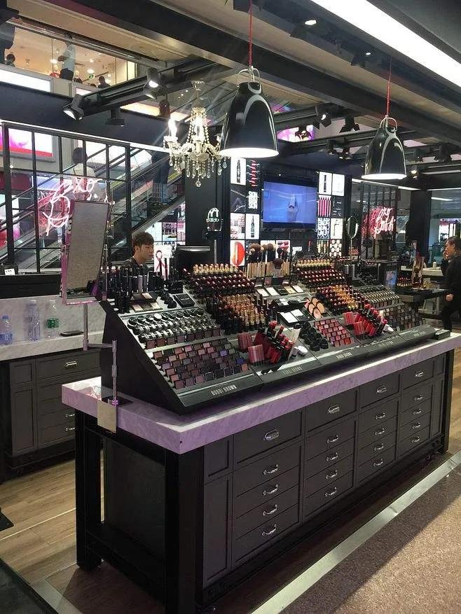 化妆品柜台在商场什么位置为什么化妆品专柜都是在商城一楼