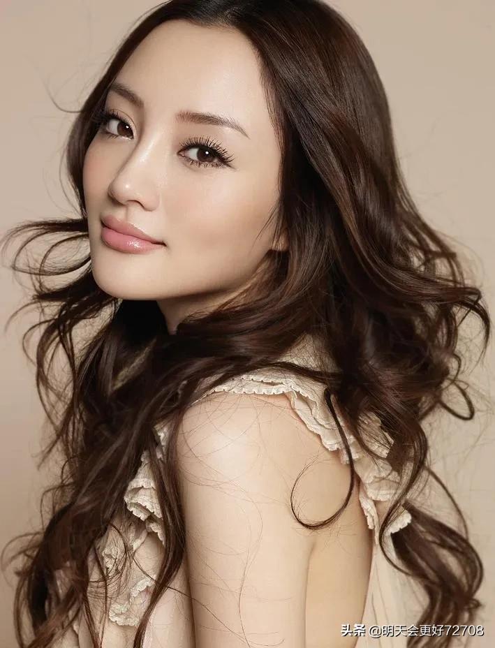 分享图片：李小路惊艳写真照