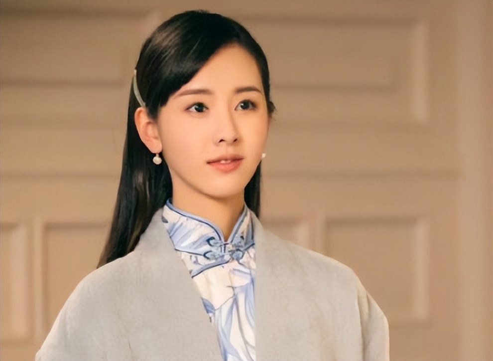 颜值不足脖子凑！这8位女星的天鹅颈太优越，气质一下就出来了