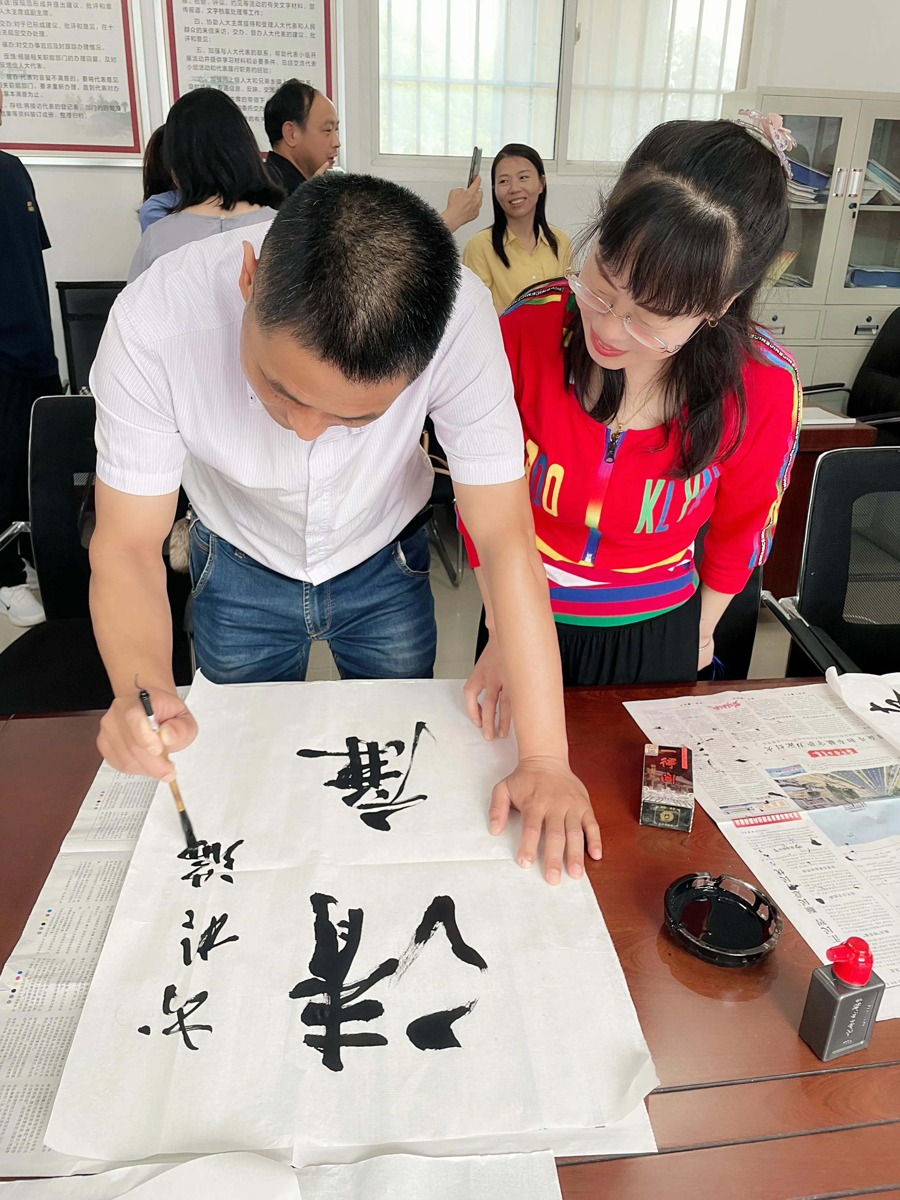 清廉故事我来讲，时代新风共传扬——桐柏县固县镇开展“清廉家庭携手建，粽叶飘香过端午”活动