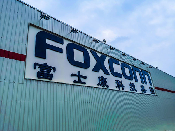 市值3万亿美元全球第一，苹果富可敌国背后，离不开2家中国企业