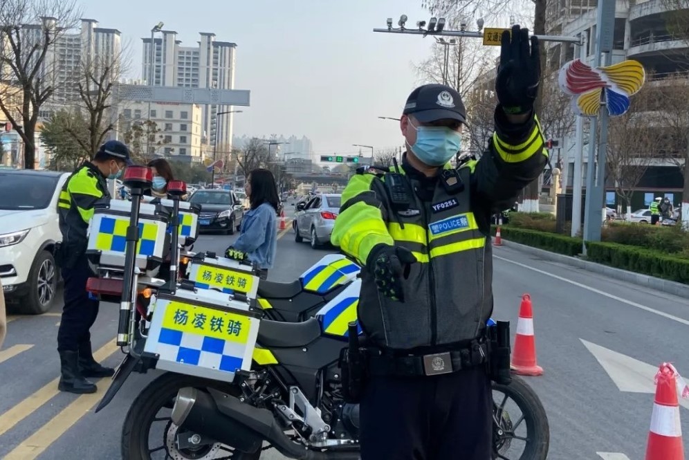 陜西楊凌：交警變身主播 帶你沉浸式體驗(yàn)執(zhí)法過(guò)程