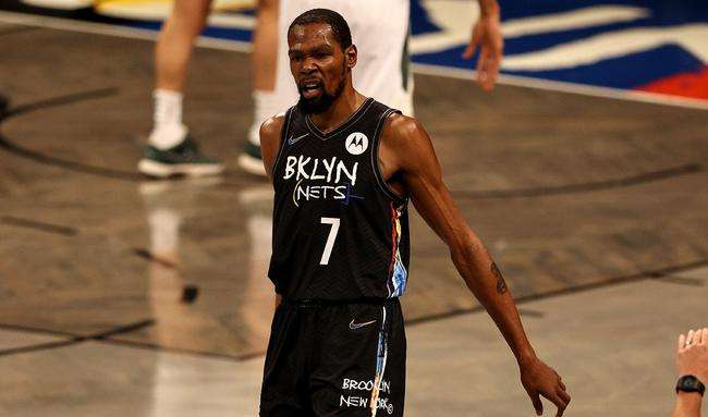 NBA各球隊最佳小前鋒（NBA現役最強小前鋒：詹姆斯只排第三！第二被譽為當代奧尼爾）