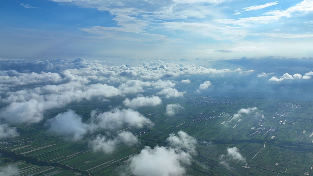 武帝山國(guó)家森林公園：雨后云海變幻多姿