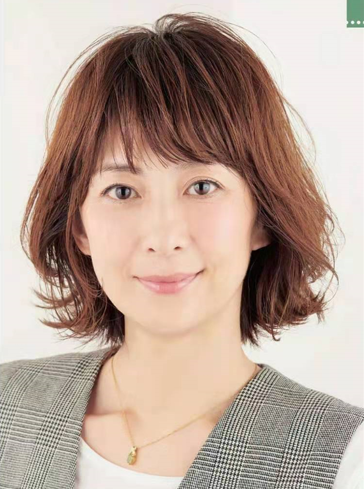 染黑茶色一般要多少钱女人过了40岁就别再乱染发