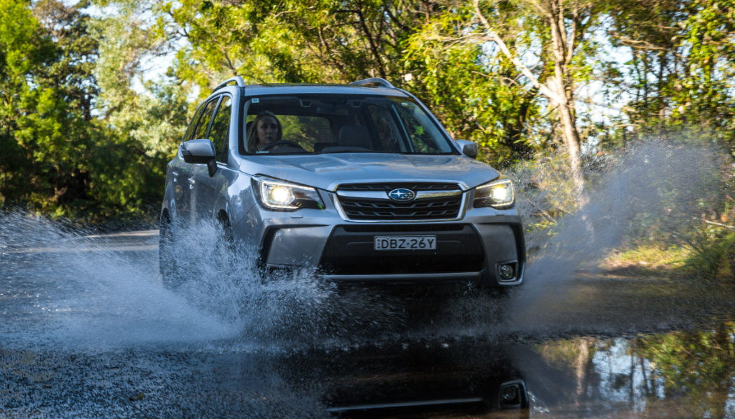 女的开什么车既实用又好看（女生开哪款车合适些）