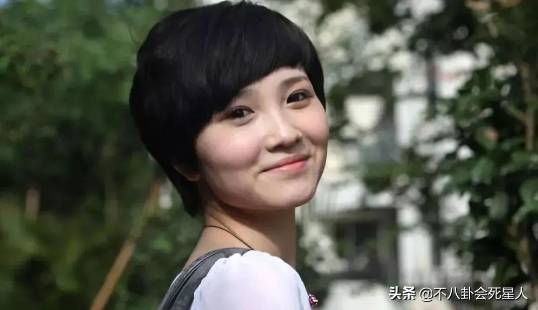 5位长相土气的女星大刀阔斧下狠手一步步将自己变成大美女