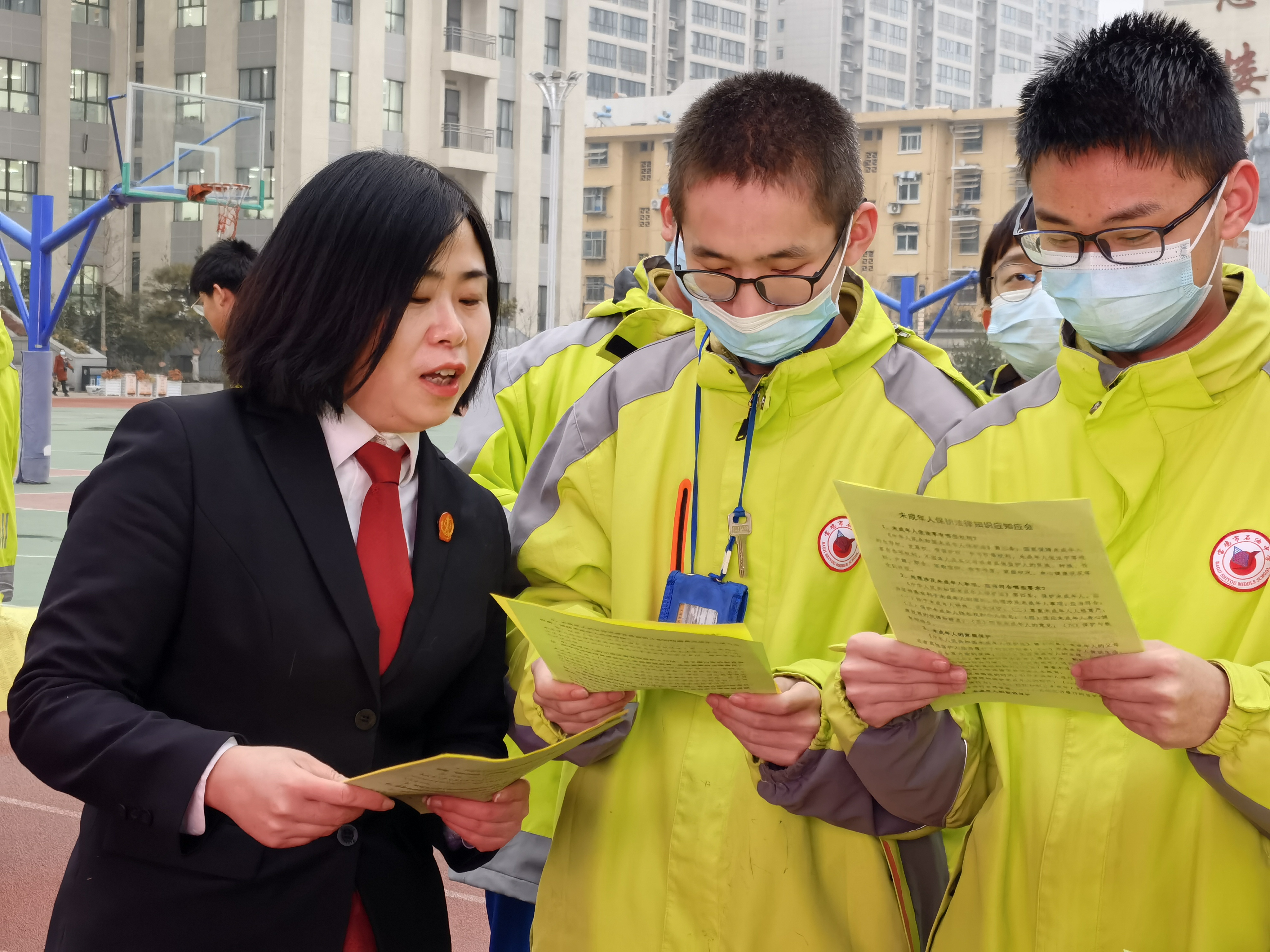 法润童心：宝鸡市金台区人民法院开展“与法同行 ‘未’爱守护”法治宣传进校园活动纪实