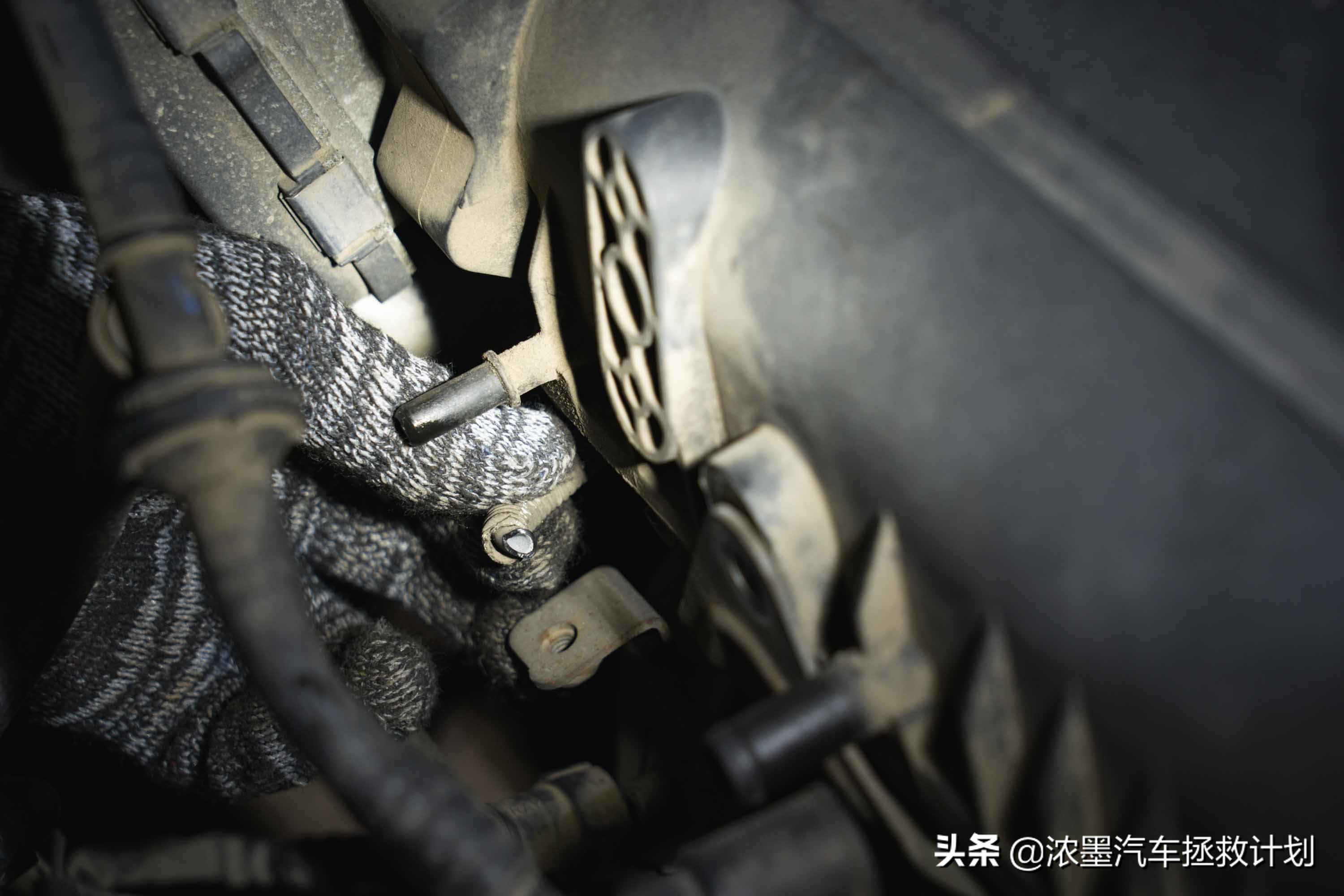 「致臻匠心」修复一台大众途锐，勇攀高峰后再成为逆转时间的焦点