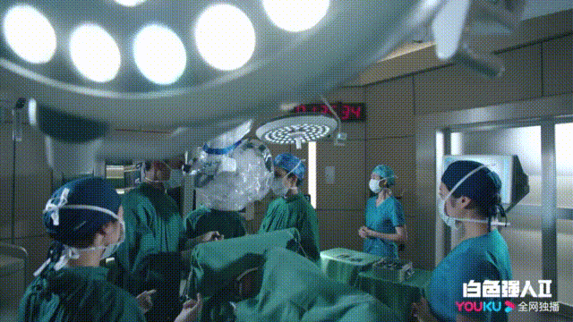 《白色强人2》今晚开播，三视帝两视后坐镇，真正的港剧王牌来了