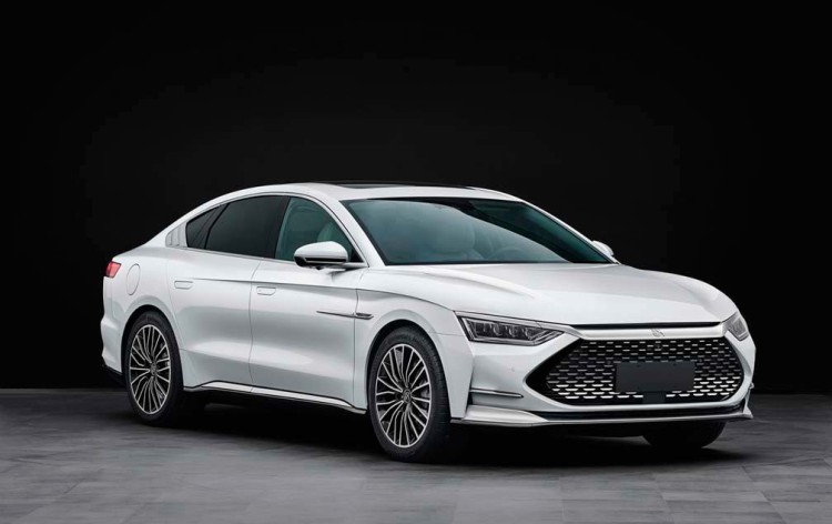 最低油耗0.9L！2022年这五款国产车很“能打”