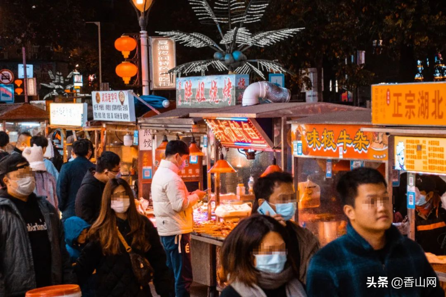 珠海最著名美食一条街（越来越火爆，你没见过的网红夜市）