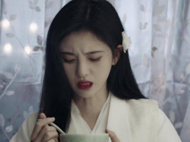 难怪《人世间》会封神！演员学历一个比一个狠，殷桃更是让人意外