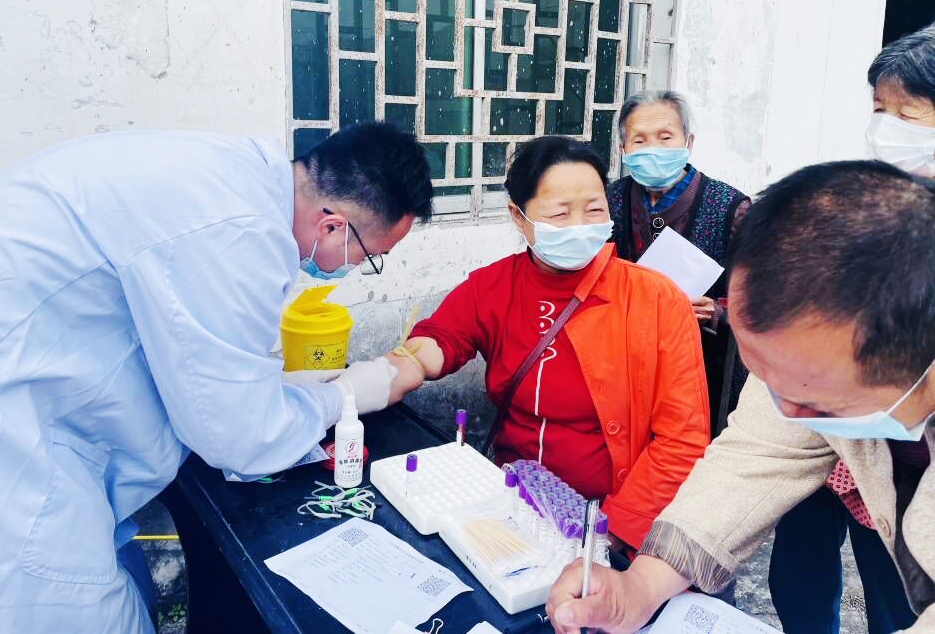 三台县断石乡卫生院春风行动 家医伴您