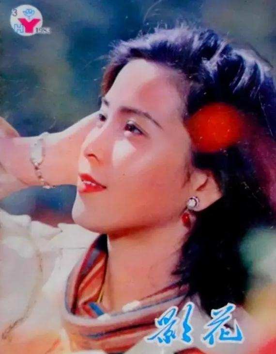 “上梁不正下梁歪”李小璐的婚姻悲剧的始作俑者，是她亲妈