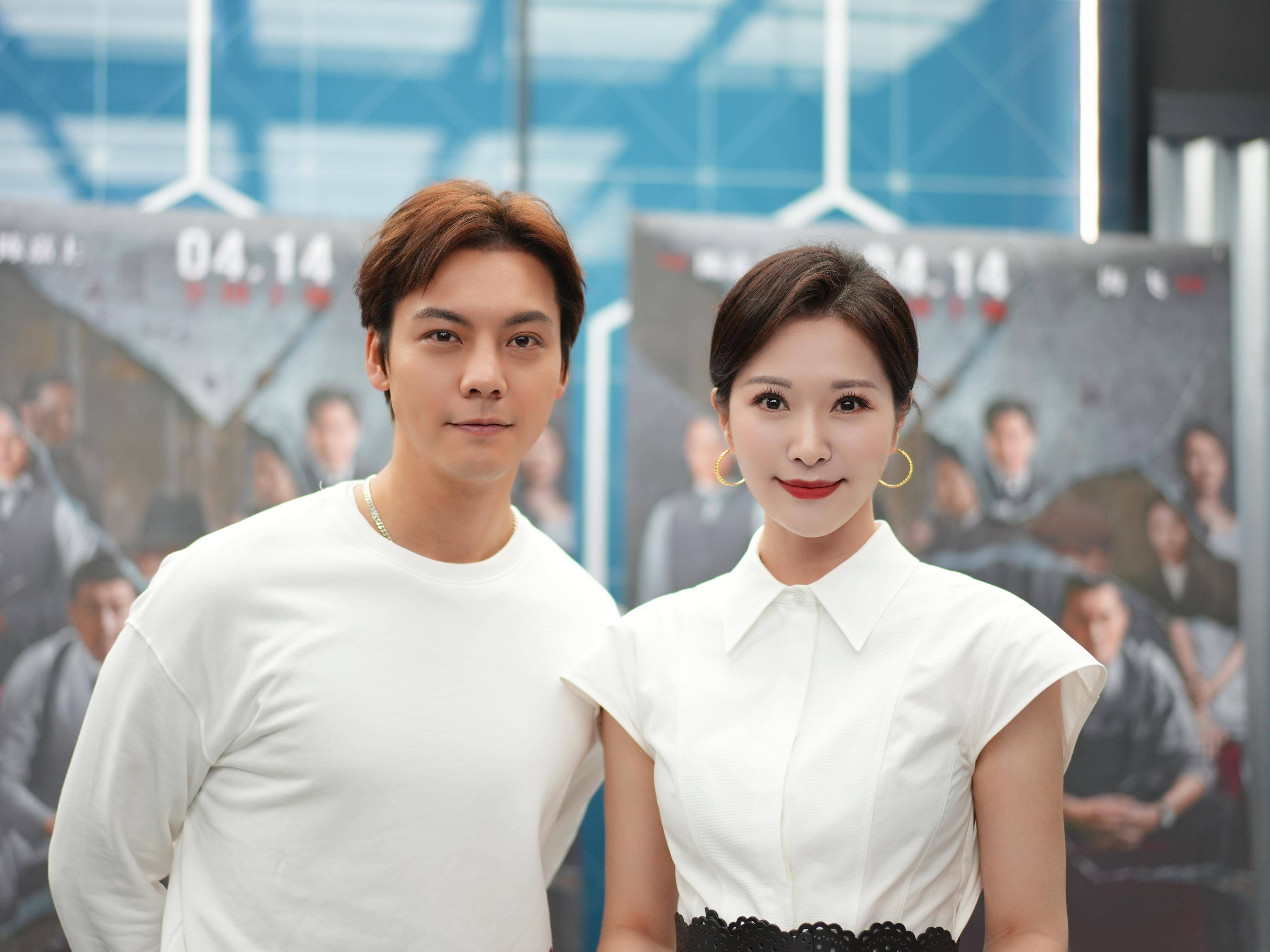 电影频道主持人谢映玲亮相电影《暴风》首发式 教陈伟霆讲潮汕话