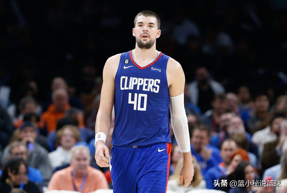 nba球員16號(hào)有哪些（2022-23 賽季每個(gè)球衣號(hào)碼的最佳 NBA 球員）