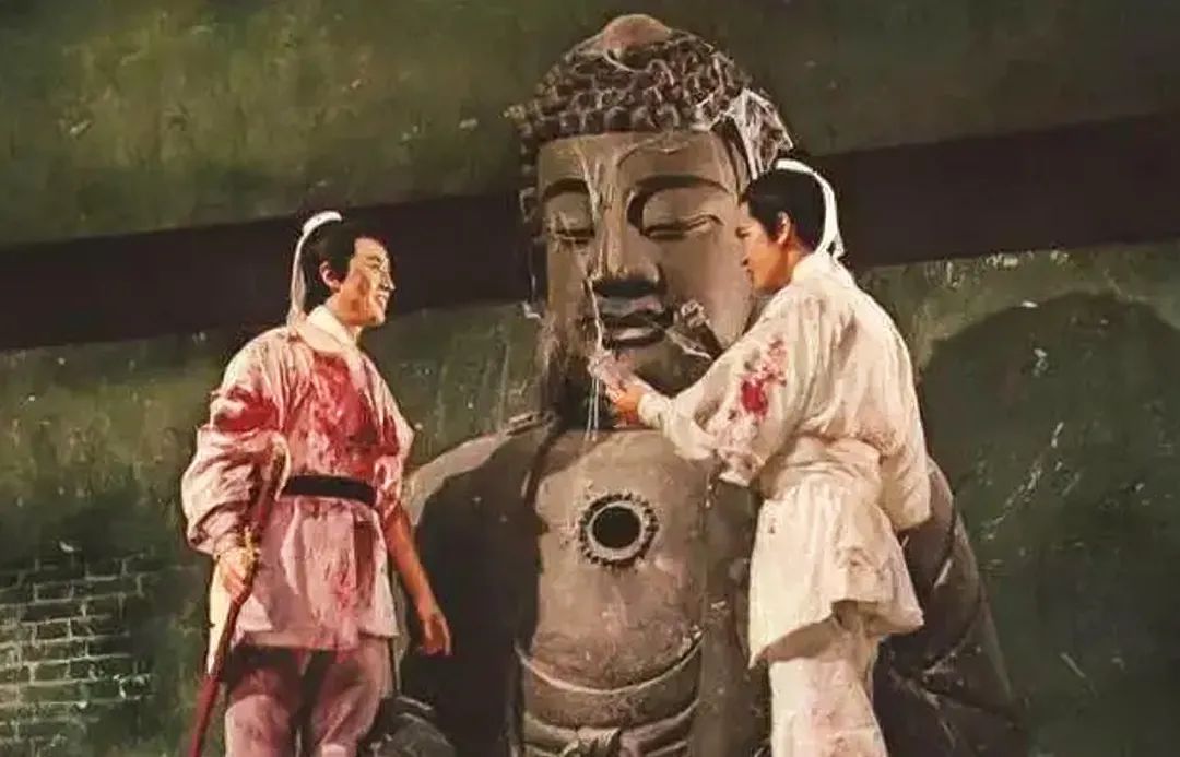 香港电影的神：打败李小龙、征服周星驰，却从没当过主角