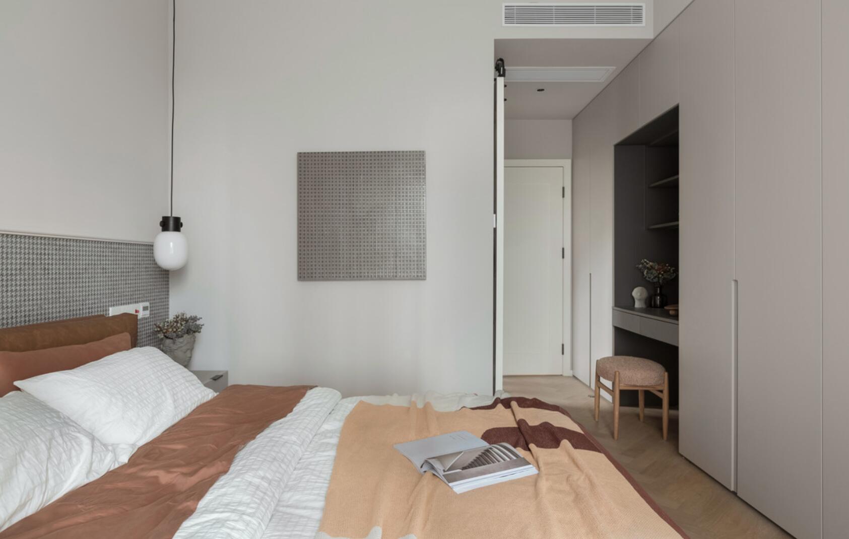 她115㎡家，堪称“横厅改造模板”，只是换个思路，立马通透多了