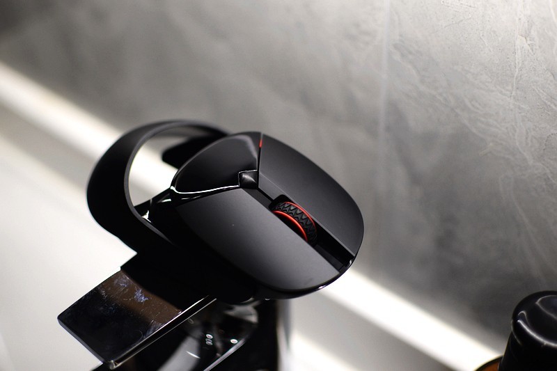 超跑外观 V+无线技术 雷柏VT960S屏显双模无线RGB游戏鼠标