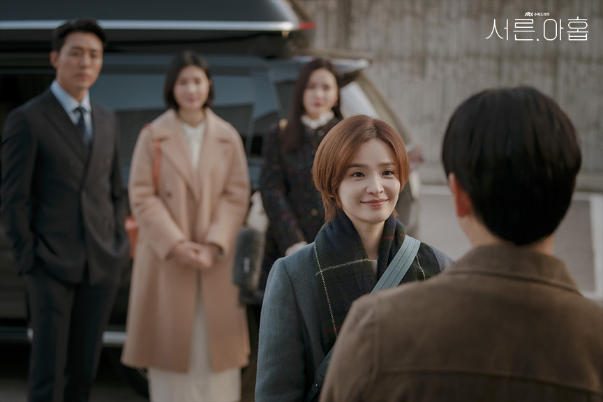 2022上半年播放量最多韩剧出炉！《军检察官多伯曼》成黑马