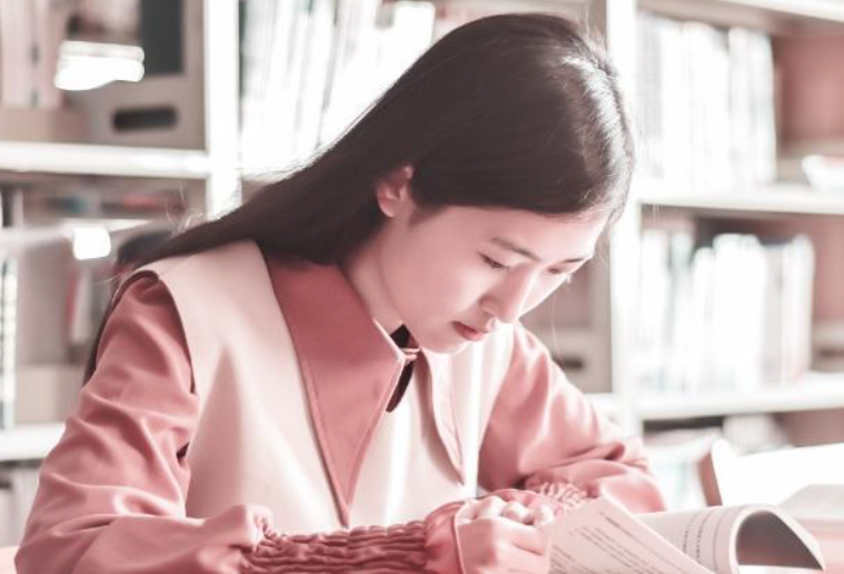 3张图告诉你，“上过大学”VS“没上过大学”女生的区别，真犀利