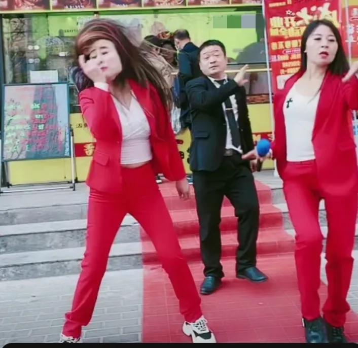 ֣���������쵽����Բ�ȣ���Ӱ����������Ƕ��Լ�������