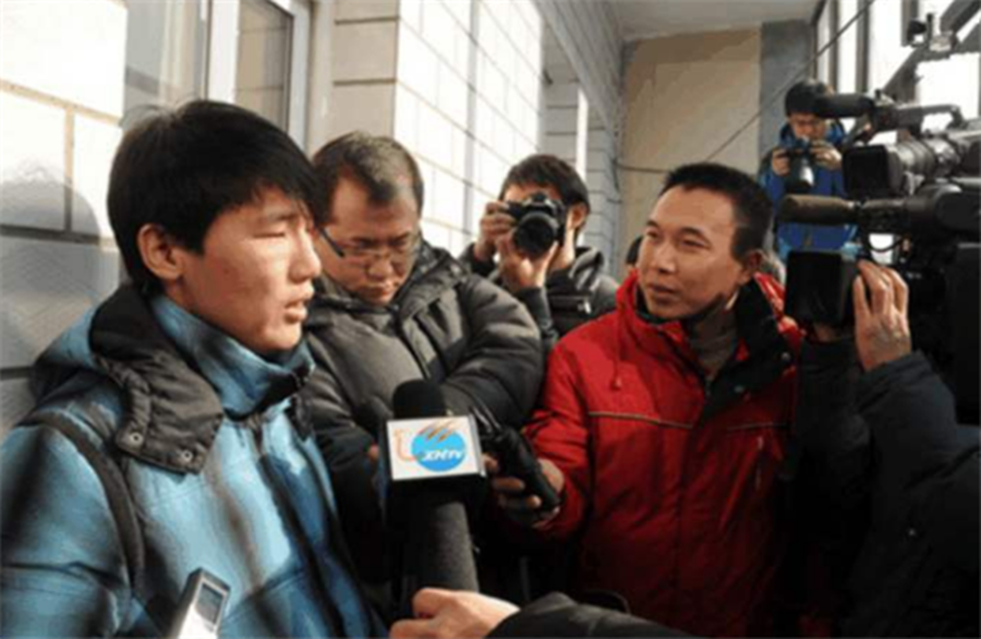 大喊“我爸是李刚”的李启铭，出狱后父母失联，投简历企业不敢要