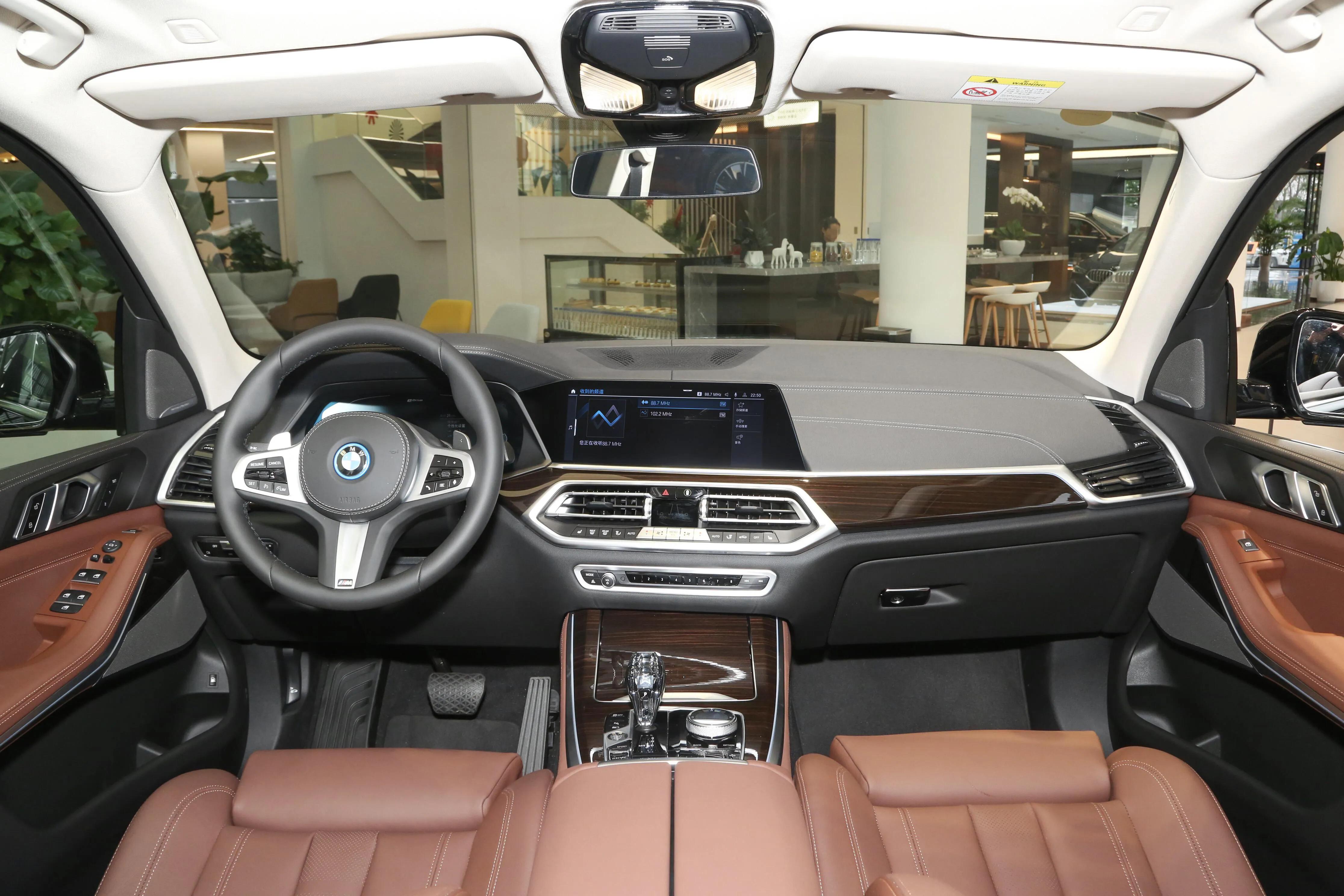 99万 3.0t 油电混合 空气悬挂 宝马x5 phev 够"豪横"了吗