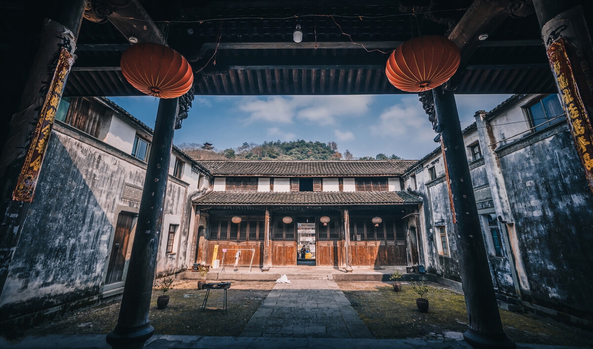 不输嵊州、慈溪，杭绍旁边的这座好逛又好吃的小城更值得推荐