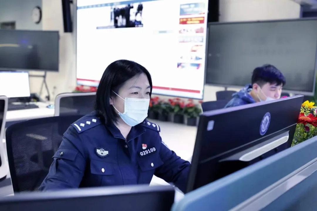 “估计你要换老婆了吧……”