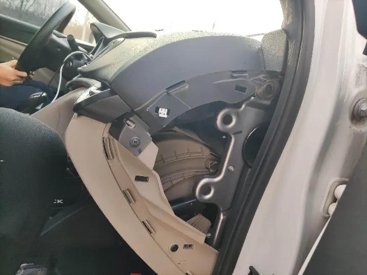 車商是我多年的發(fā)小，不可能這么坑我吧？但