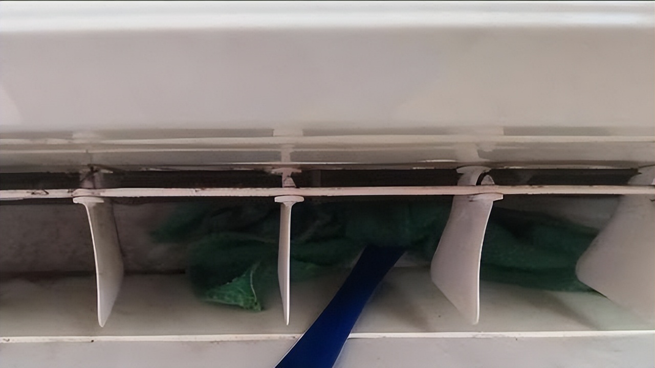 空调如何正确清洗？只洗过滤网远远不够，还有这三个位置要注意